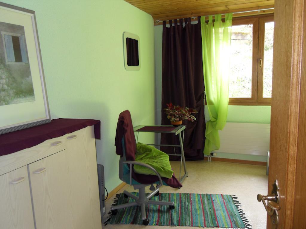 Bed&Breakfast In Flueh Hofstetten-Fluh Værelse billede